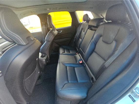Volvo XC60 B5 AWD Core 2025