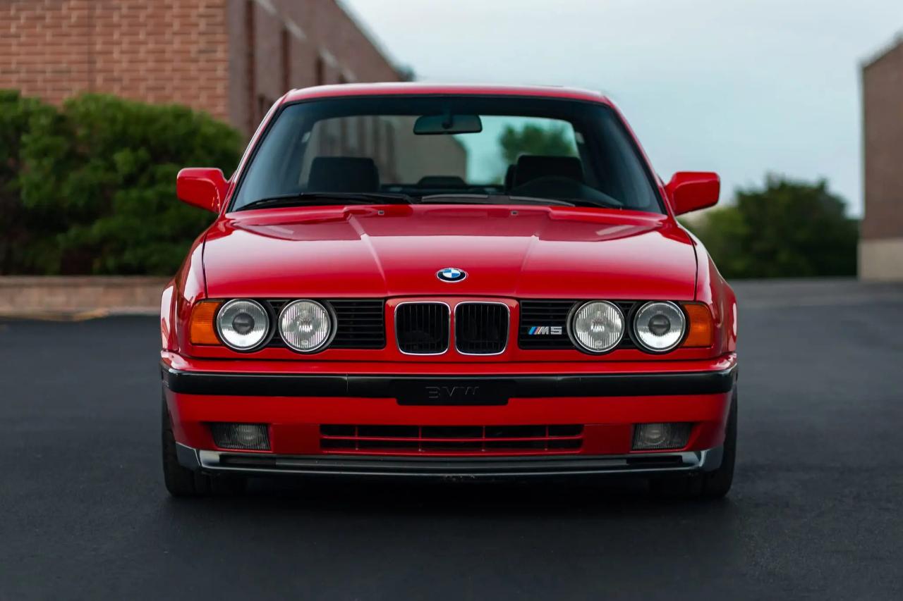 BMW 5 Series 4dr Sedan M5 1991