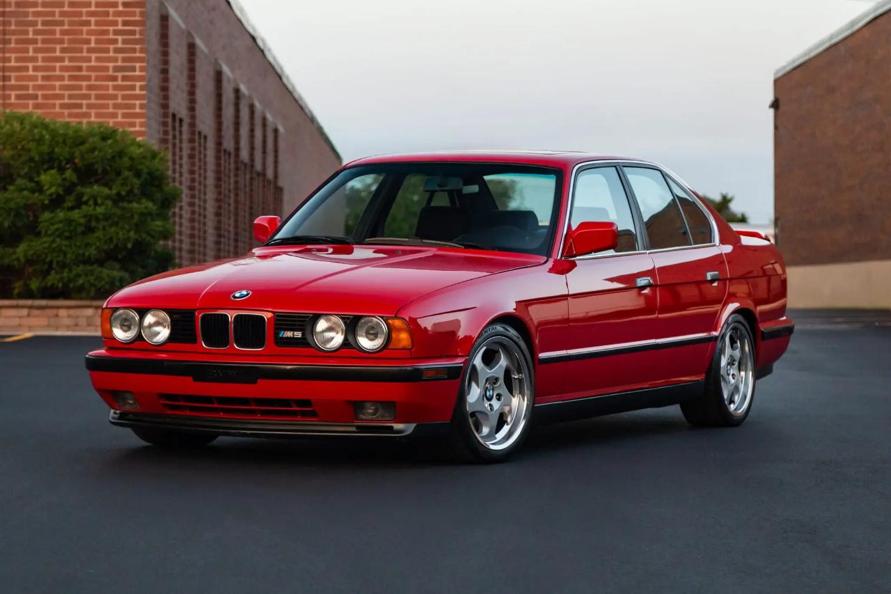 BMW 5 Series 4dr Sedan M5 1991