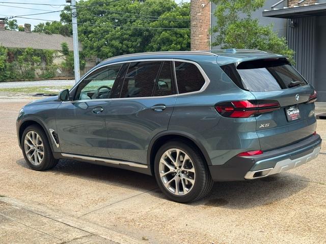 BMW X5 xDrive40i Sports Activity Vehicle 2024