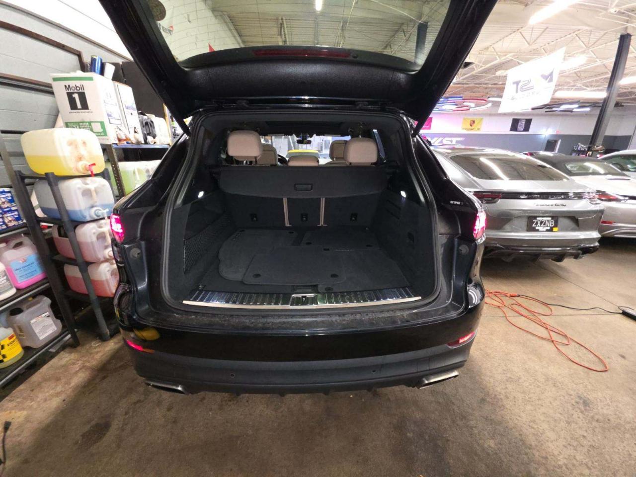 Porsche Cayenne AWD 2021