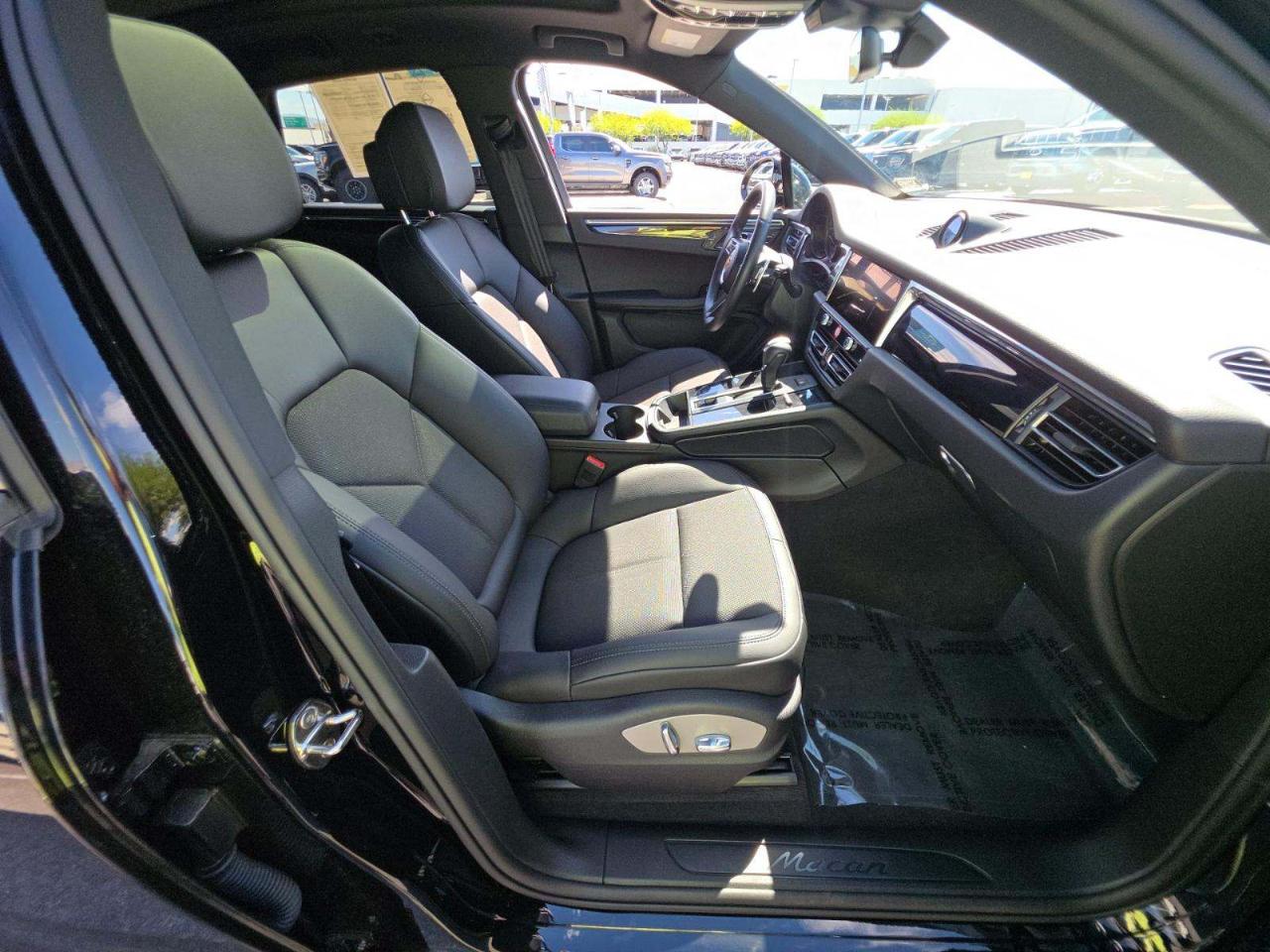 Porsche Macan AWD 2025