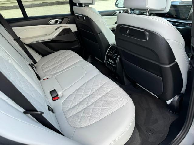BMW X5 sDrive40i Sports Activity Vehicle 2026
