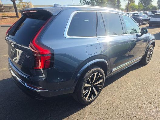 Volvo XC90 2025.5 B5 AWD Core 7-Seater 2025
