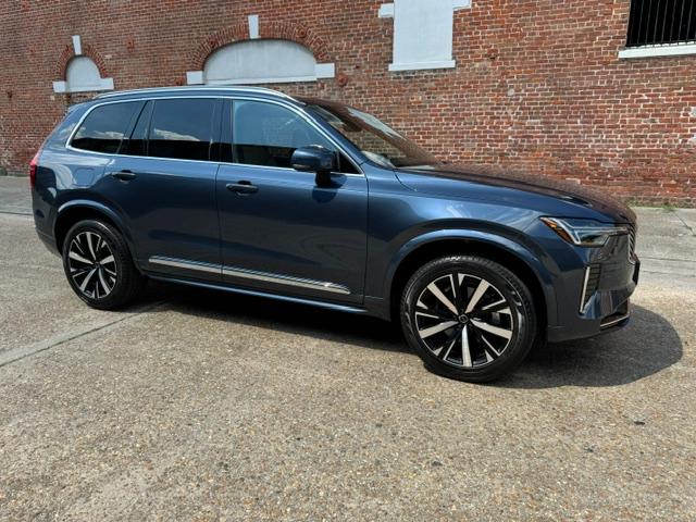 Volvo XC90 2025.5 B5 AWD Core 7-Seater 2025