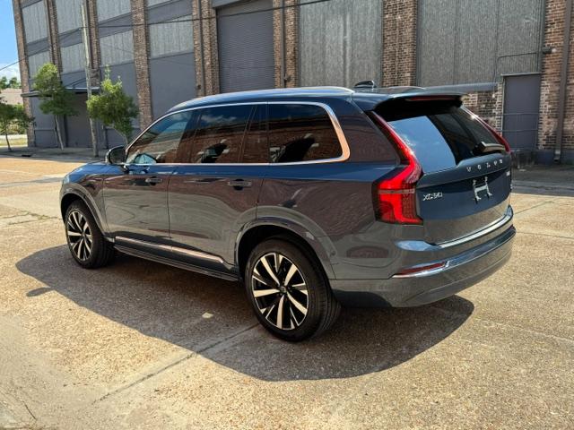 Volvo XC90 2025.5 B5 AWD Core 7-Seater 2025