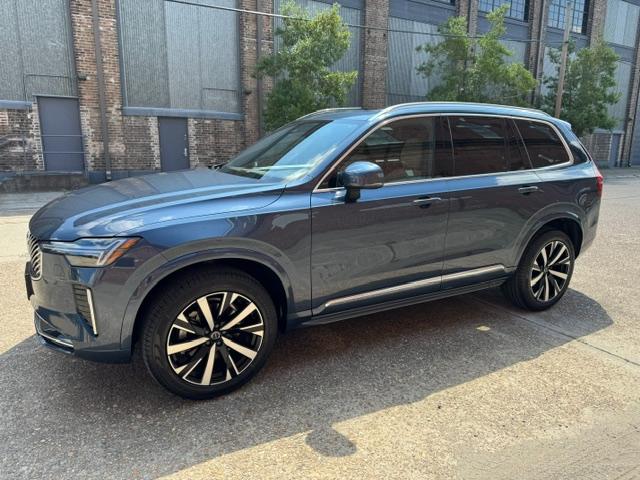 Volvo XC90 2025.5 B5 AWD Core 7-Seater 2025