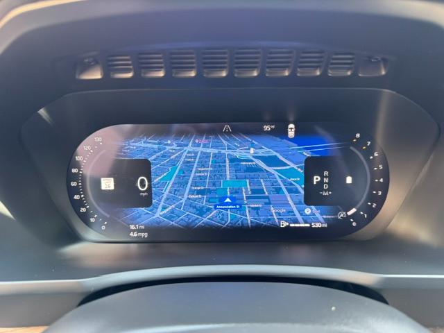 Volvo XC90 2025.5 B5 AWD Core 7-Seater 2025