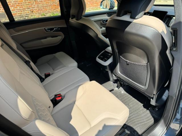 Volvo XC90 2025.5 B5 AWD Core 7-Seater 2025