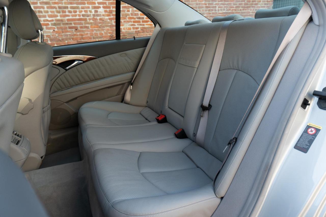 Mercedes-Benz E-Class 4dr Sdn 3.2L 2003