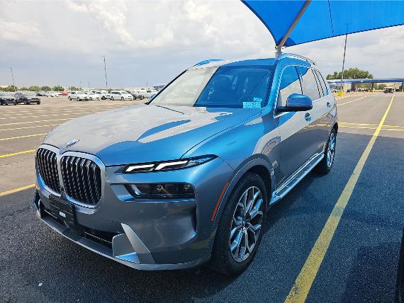 BMW X7 xDrive40i Sports Activity Vehicle 2026