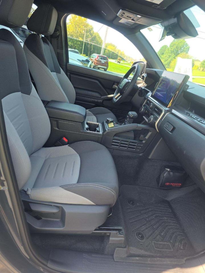 Toyota Tacoma 4WD TRD Sport Hybrid Double Cab 5' Bed AT (Natl) 2025