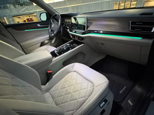 Volkswagen Atlas 2.0T SEL Premium R-Line 4MOTION 2026