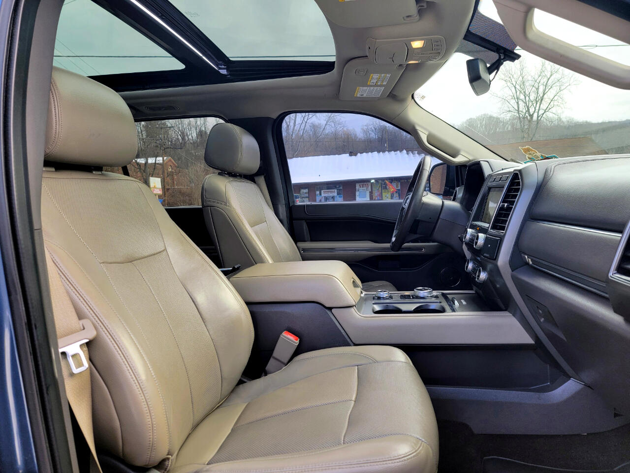 Ford Expedition XLT 4WD 2018