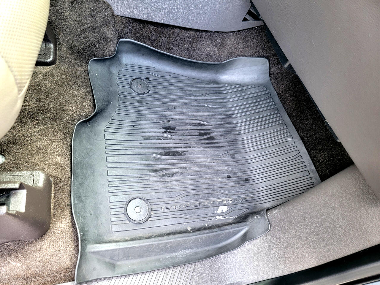 Ford Expedition XLT 4WD 2018