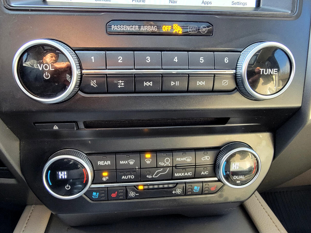 Ford Expedition XLT 4WD 2018