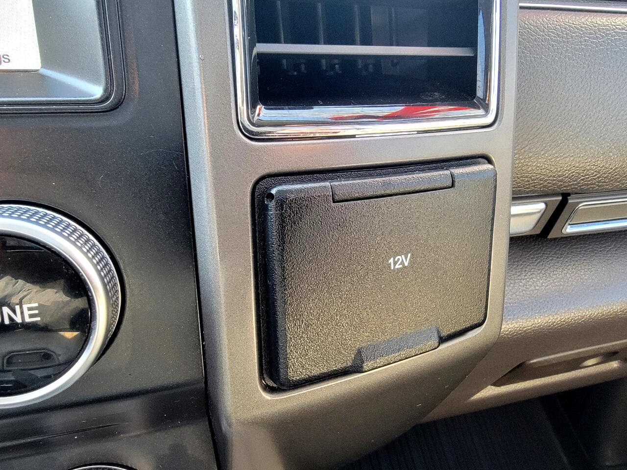 Ford Expedition XLT 4WD 2018