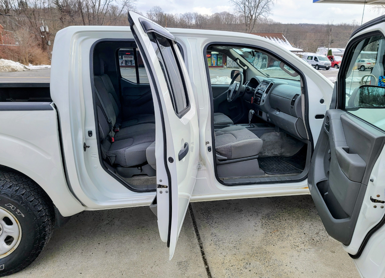 Nissan Frontier SL Crew Cab 5AT 4WD 2015