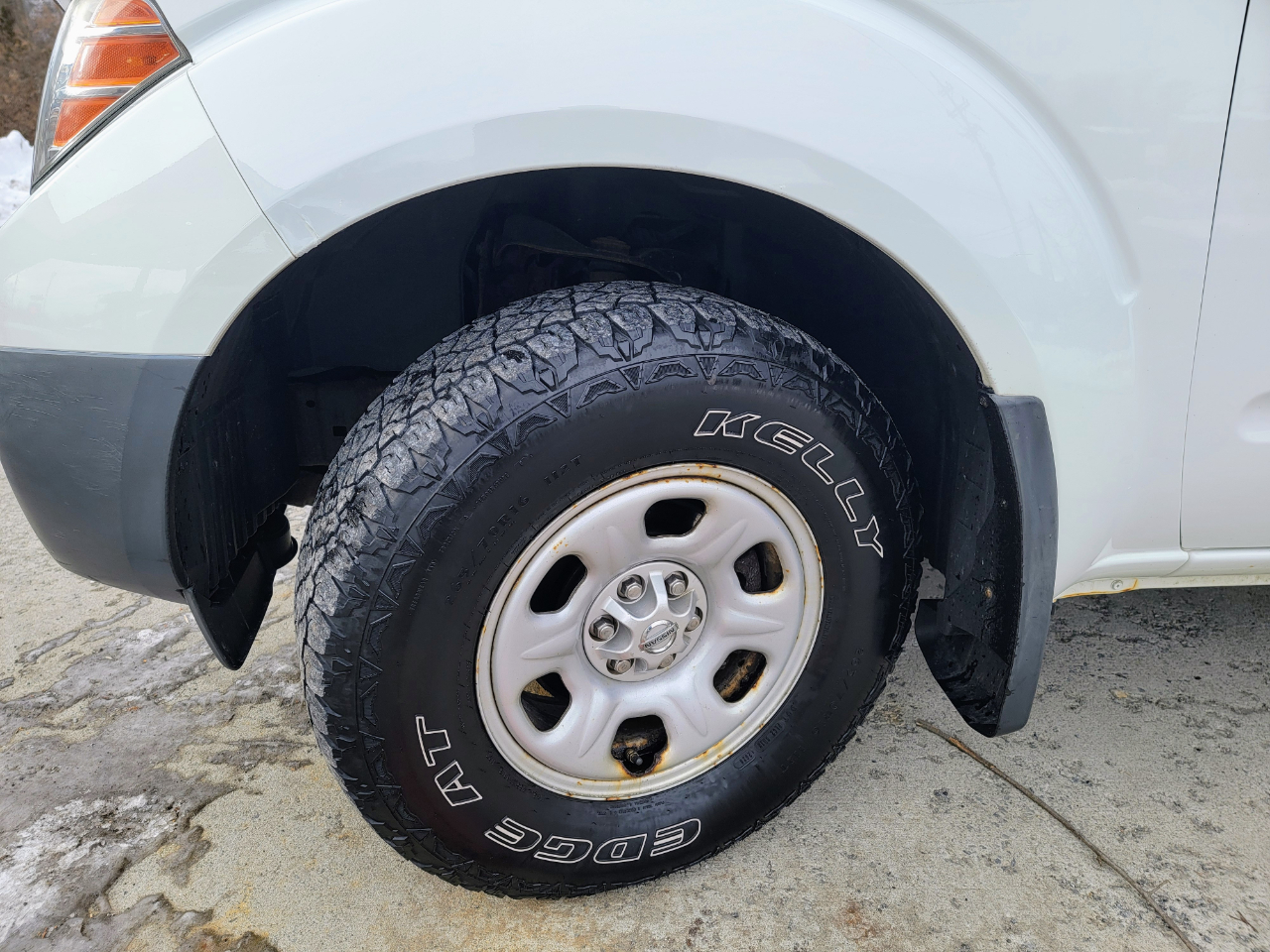 Nissan Frontier SL Crew Cab 5AT 4WD 2015