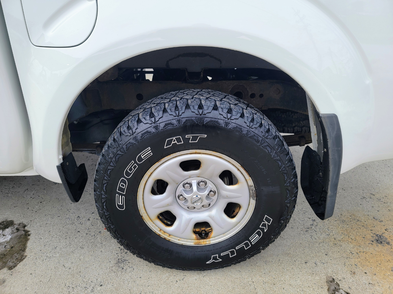 Nissan Frontier SL Crew Cab 5AT 4WD 2015