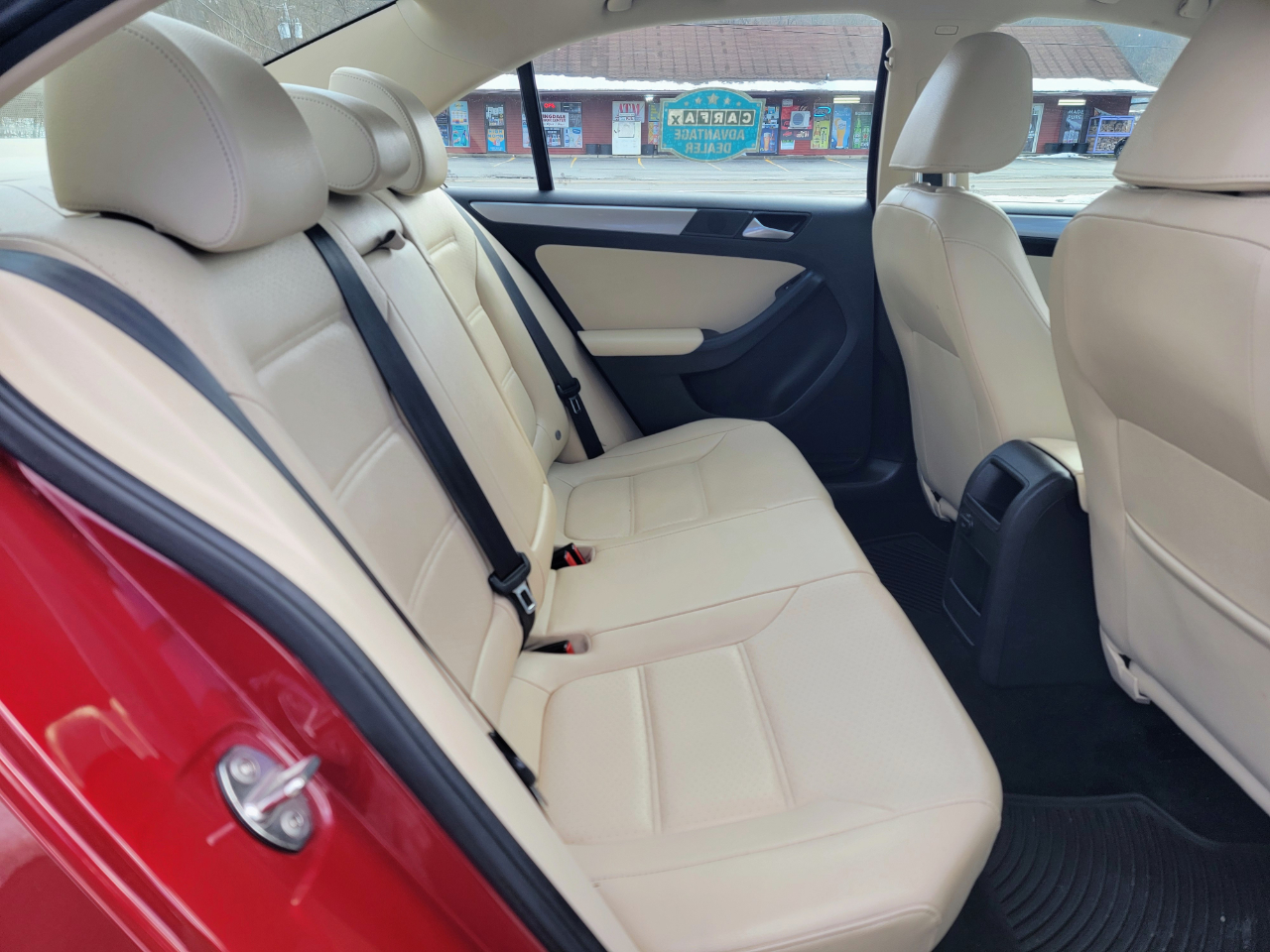 Volkswagen Jetta 1.4T SE 6A 2017