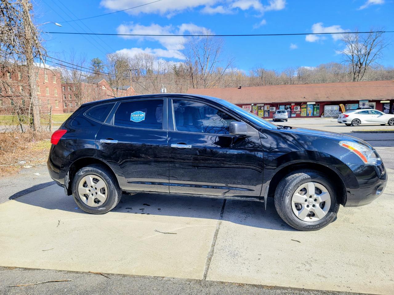 Nissan Rogue S AWD 2010