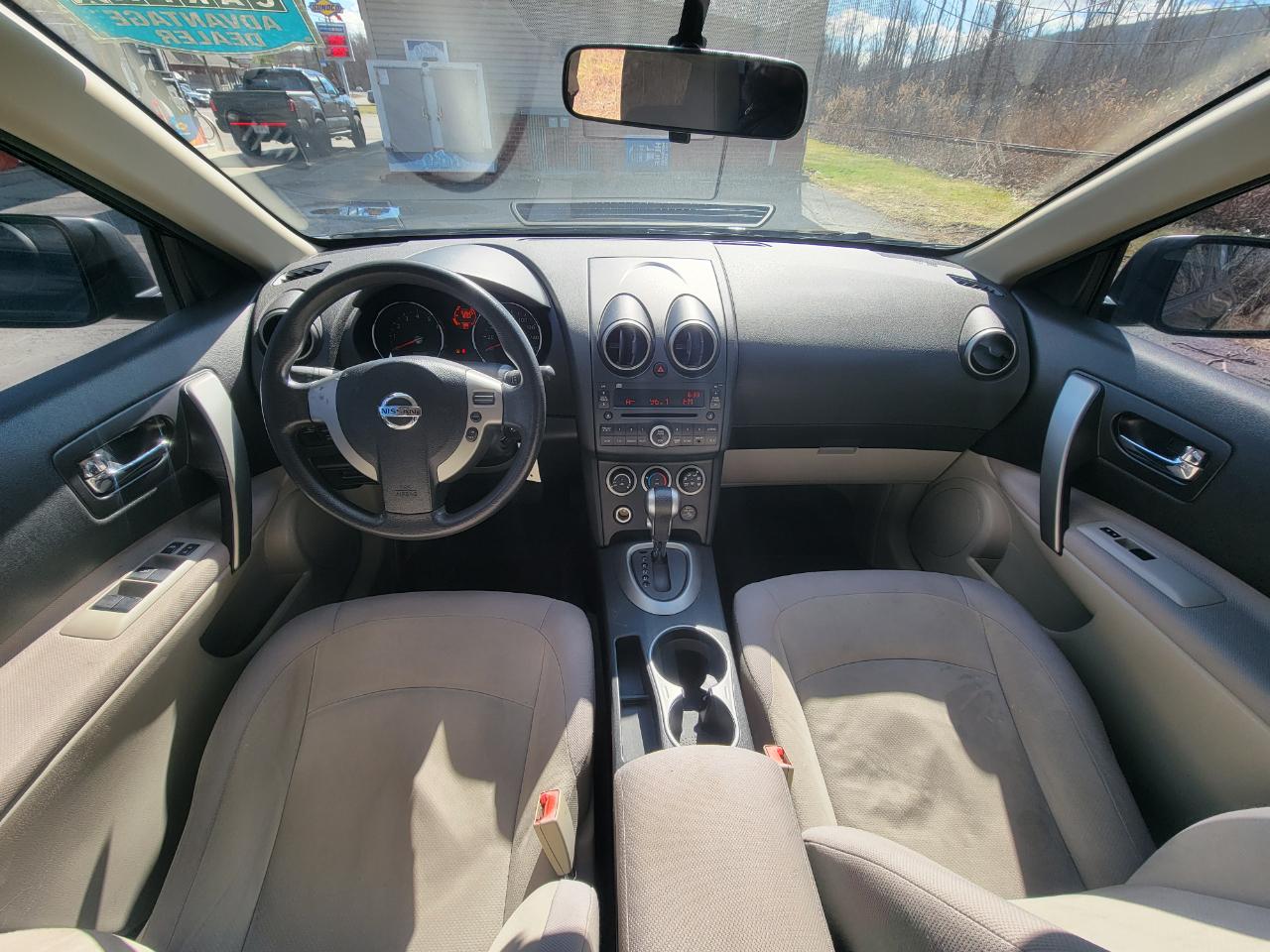 Nissan Rogue S AWD 2010