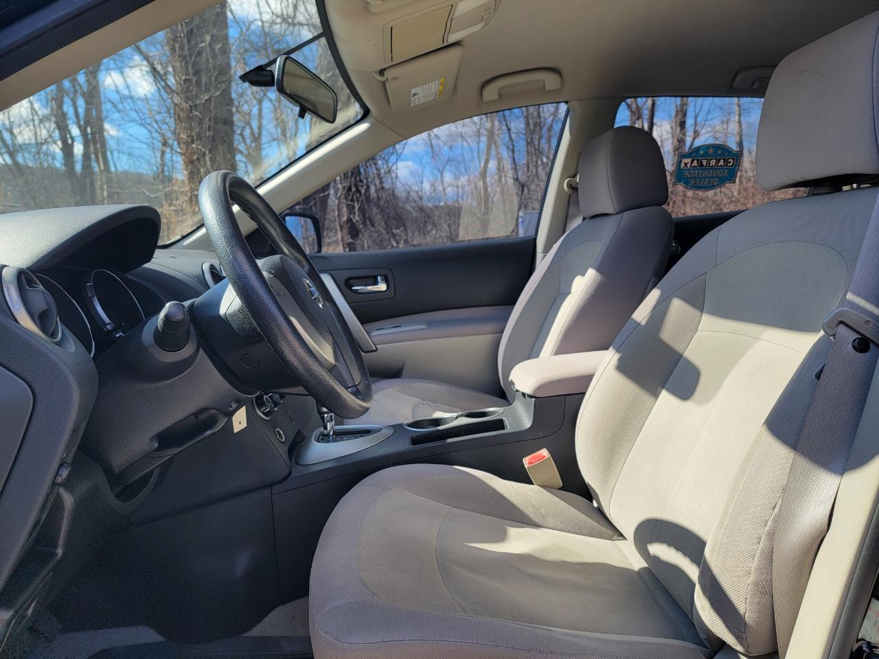 Nissan Rogue S AWD 2010