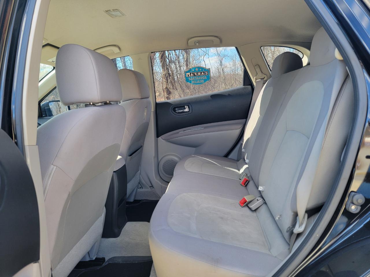 Nissan Rogue S AWD 2010