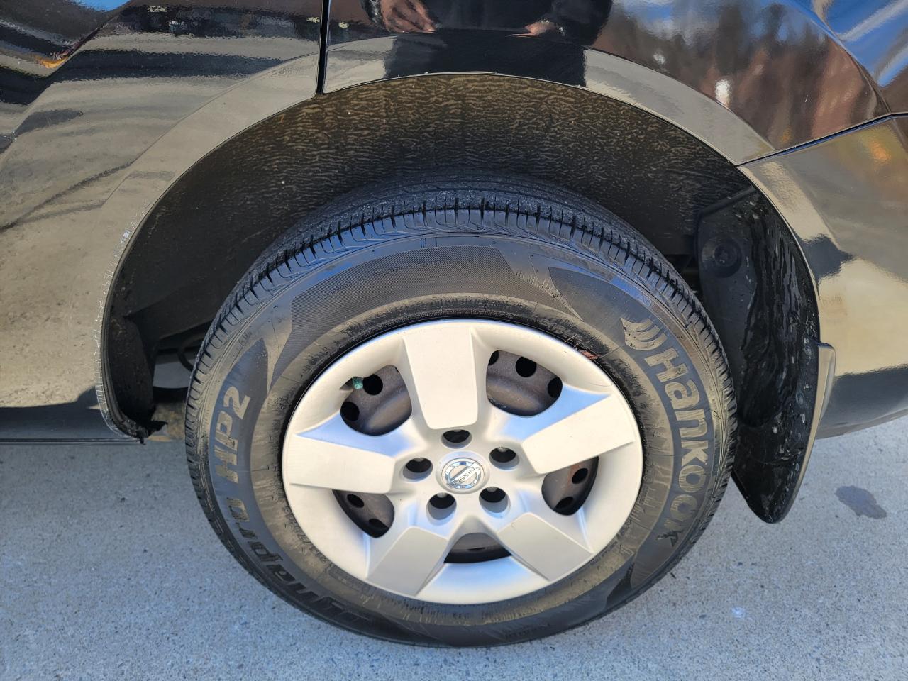 Nissan Rogue S AWD 2010