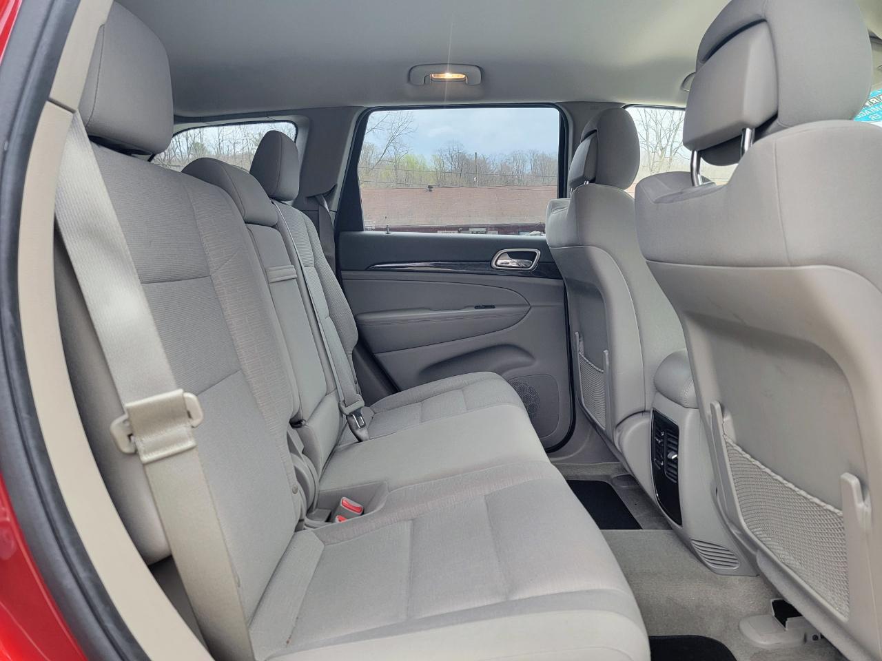 Jeep Grand Cherokee Laredo 4WD 2011