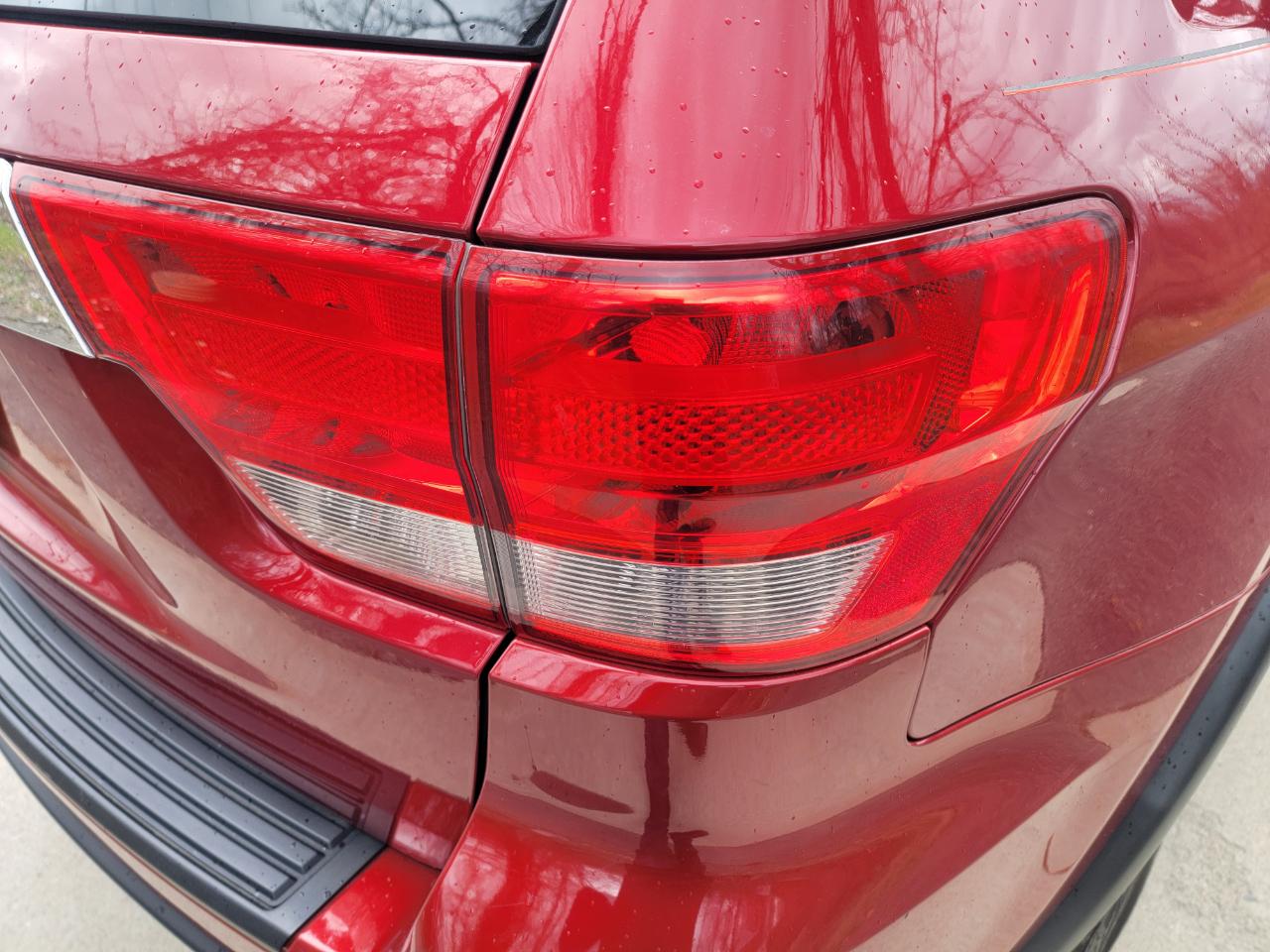 Jeep Grand Cherokee Laredo 4WD 2011