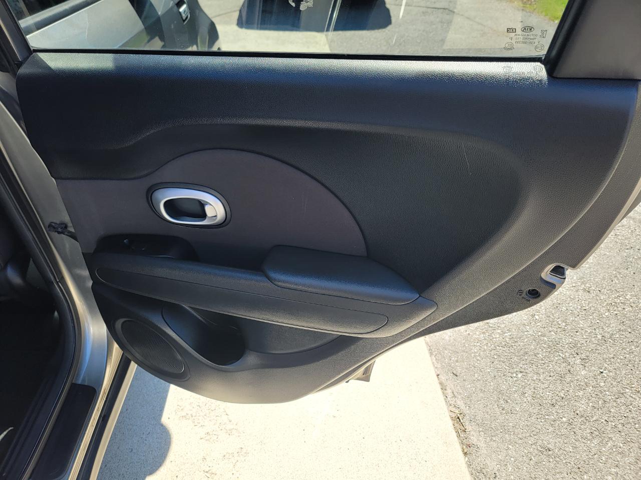 Kia Soul Base 6A 2016