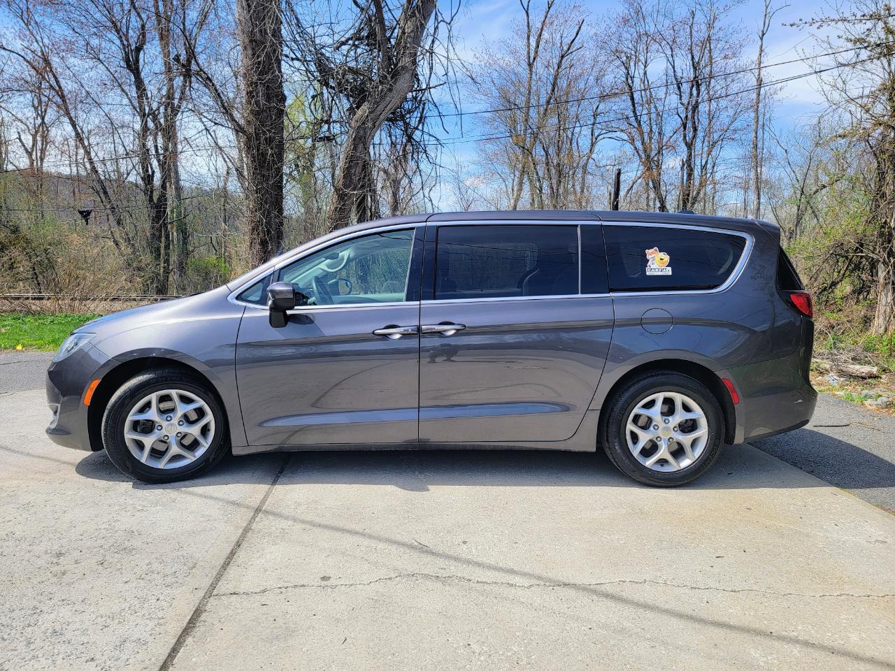 Chrysler Pacifica Touring-L 2017