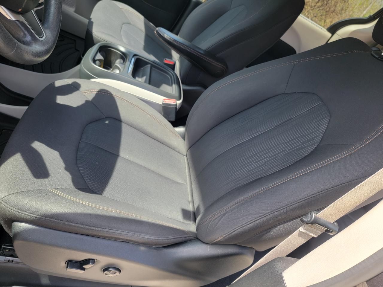 Chrysler Pacifica Touring-L 2017