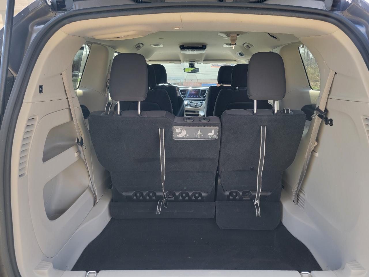 Chrysler Pacifica Touring-L 2017