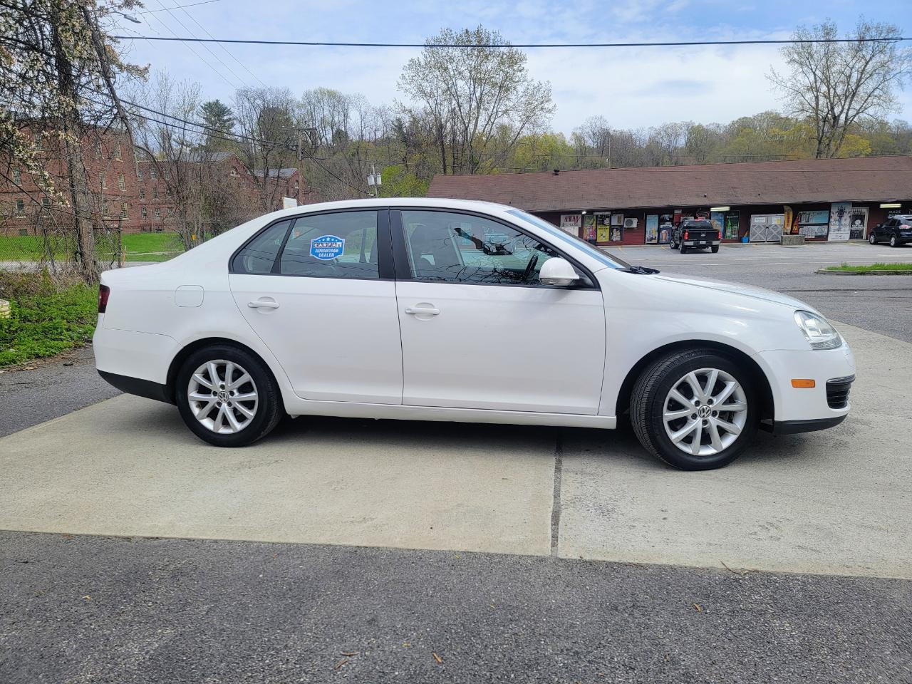 Volkswagen Jetta SEL PZEV 2010