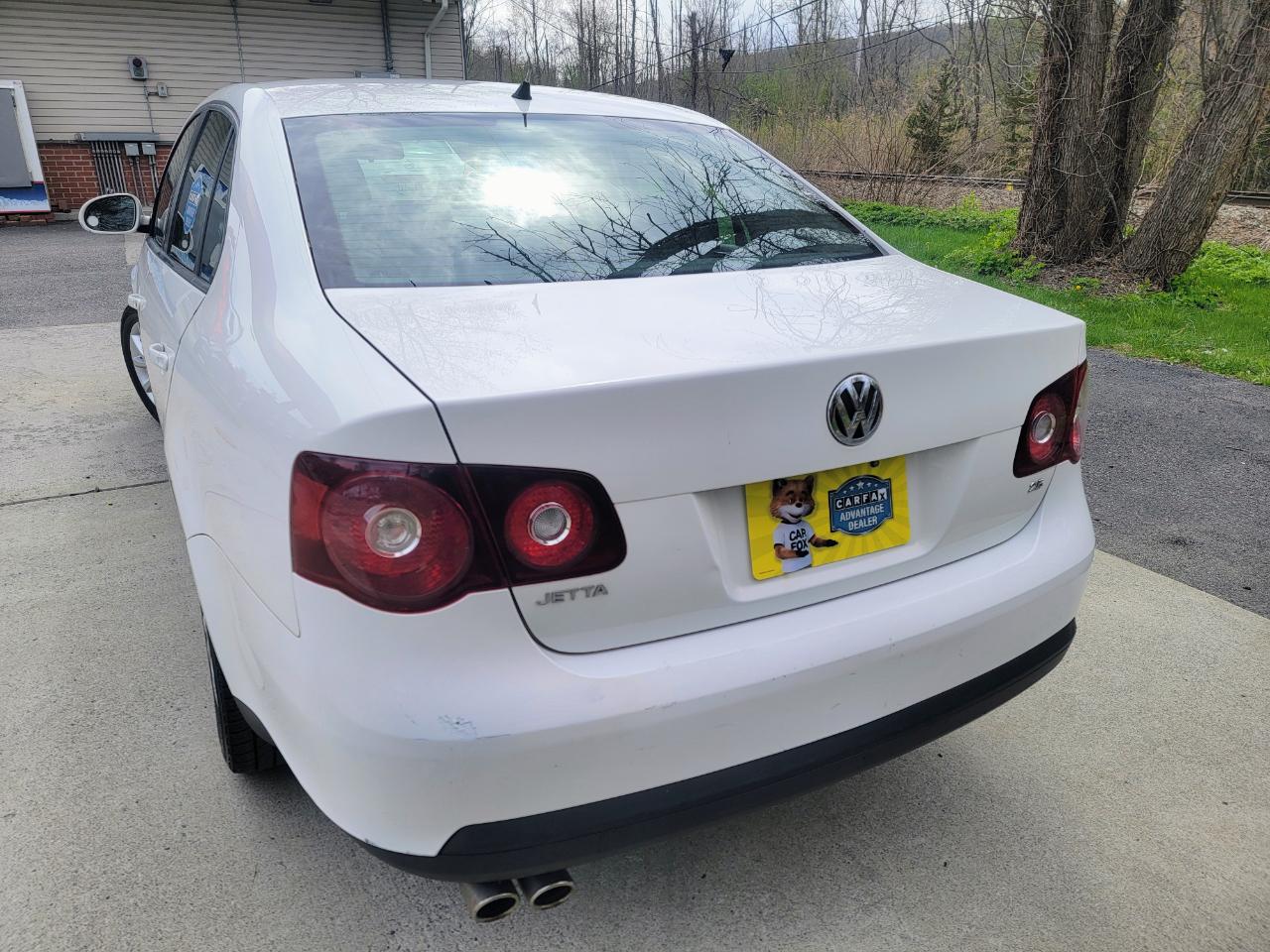 Volkswagen Jetta SEL PZEV 2010