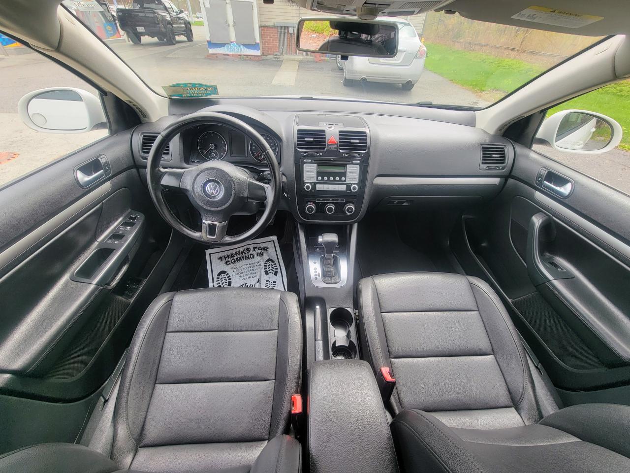 Volkswagen Jetta SEL PZEV 2010