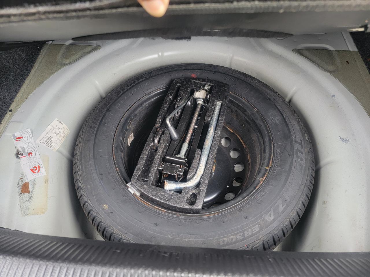 Volkswagen Jetta SEL PZEV 2010