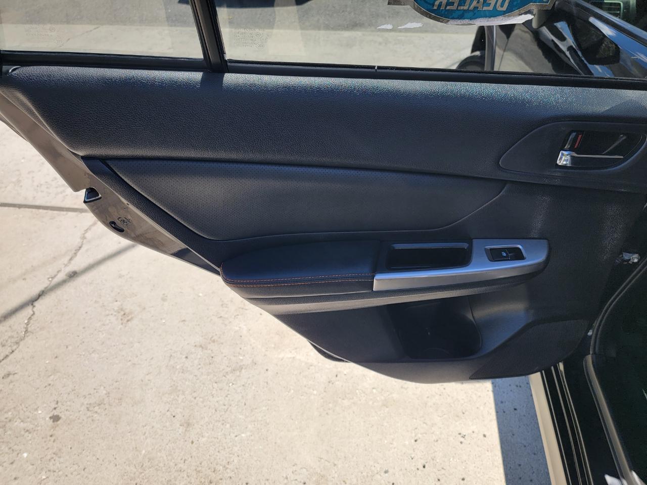 Subaru Crosstrek 2.0i Limited PZEV CVT 2017