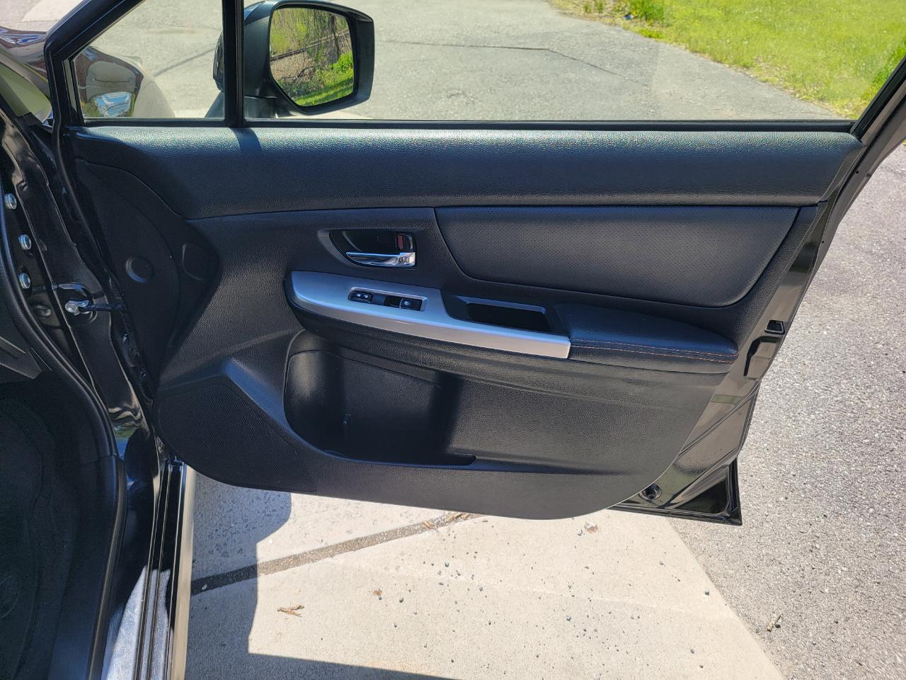 Subaru Crosstrek 2.0i Limited PZEV CVT 2017