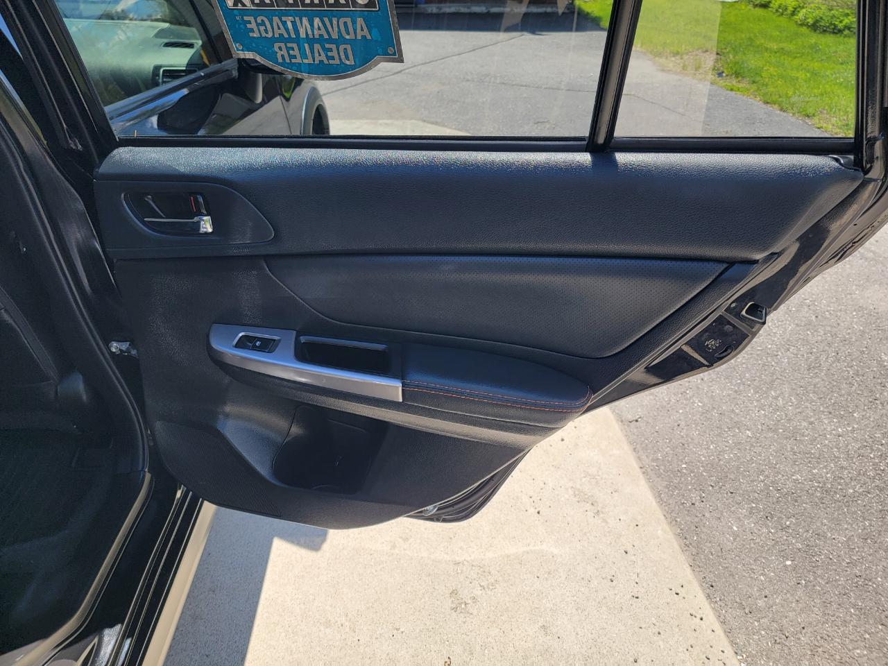 Subaru Crosstrek 2.0i Limited PZEV CVT 2017
