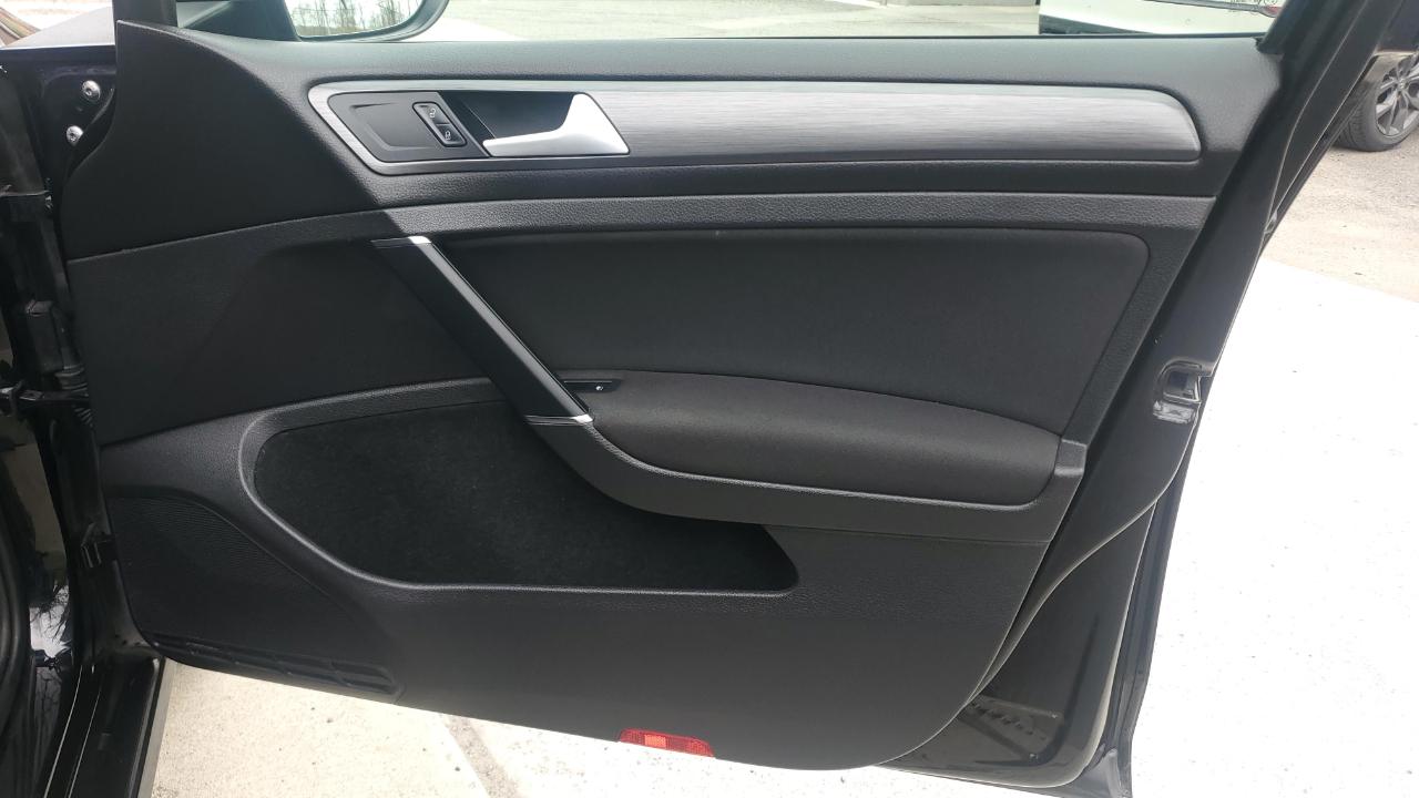 Volkswagen Golf S 8A 2019