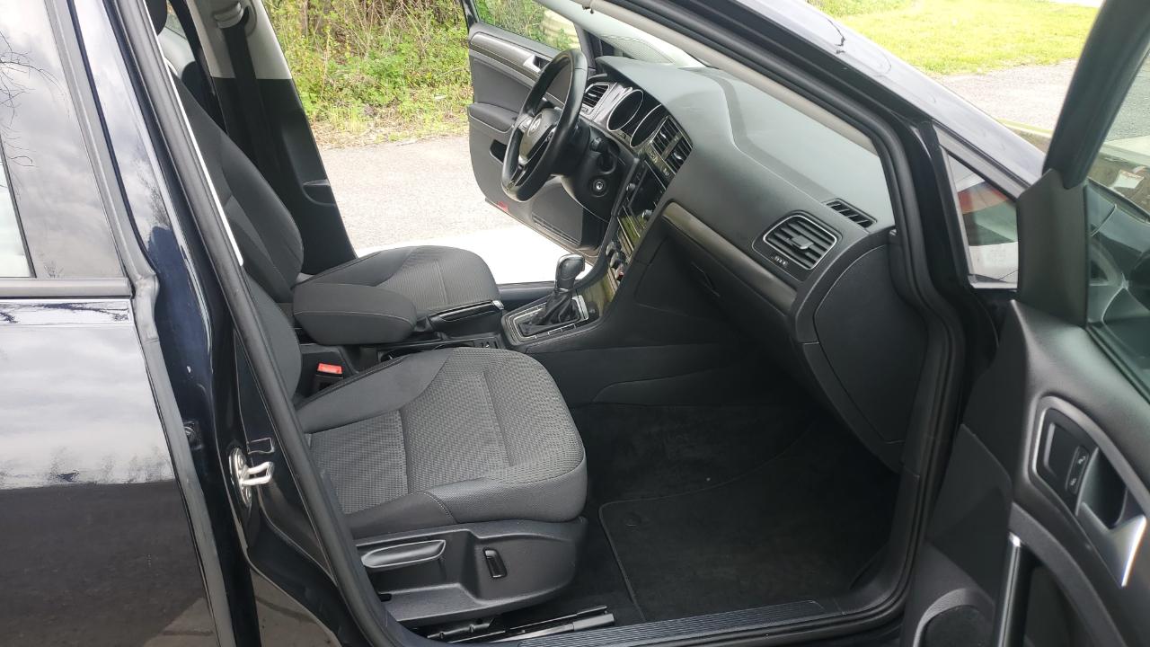 Volkswagen Golf S 8A 2019