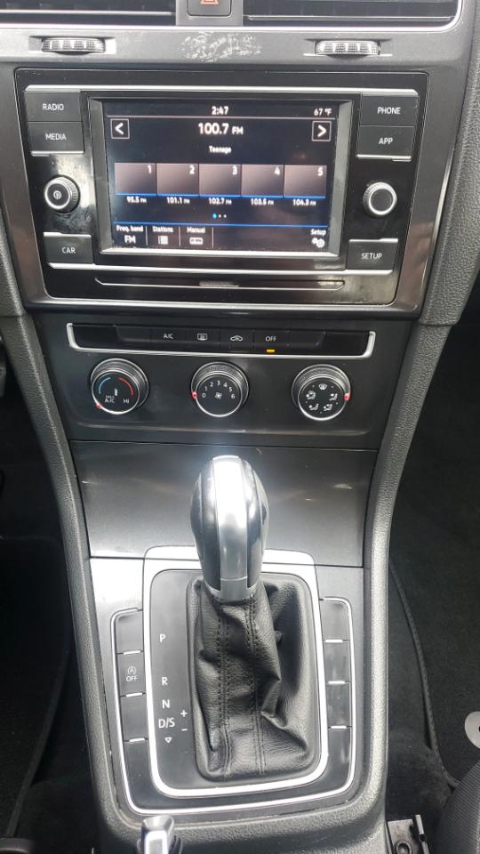 Volkswagen Golf S 8A 2019