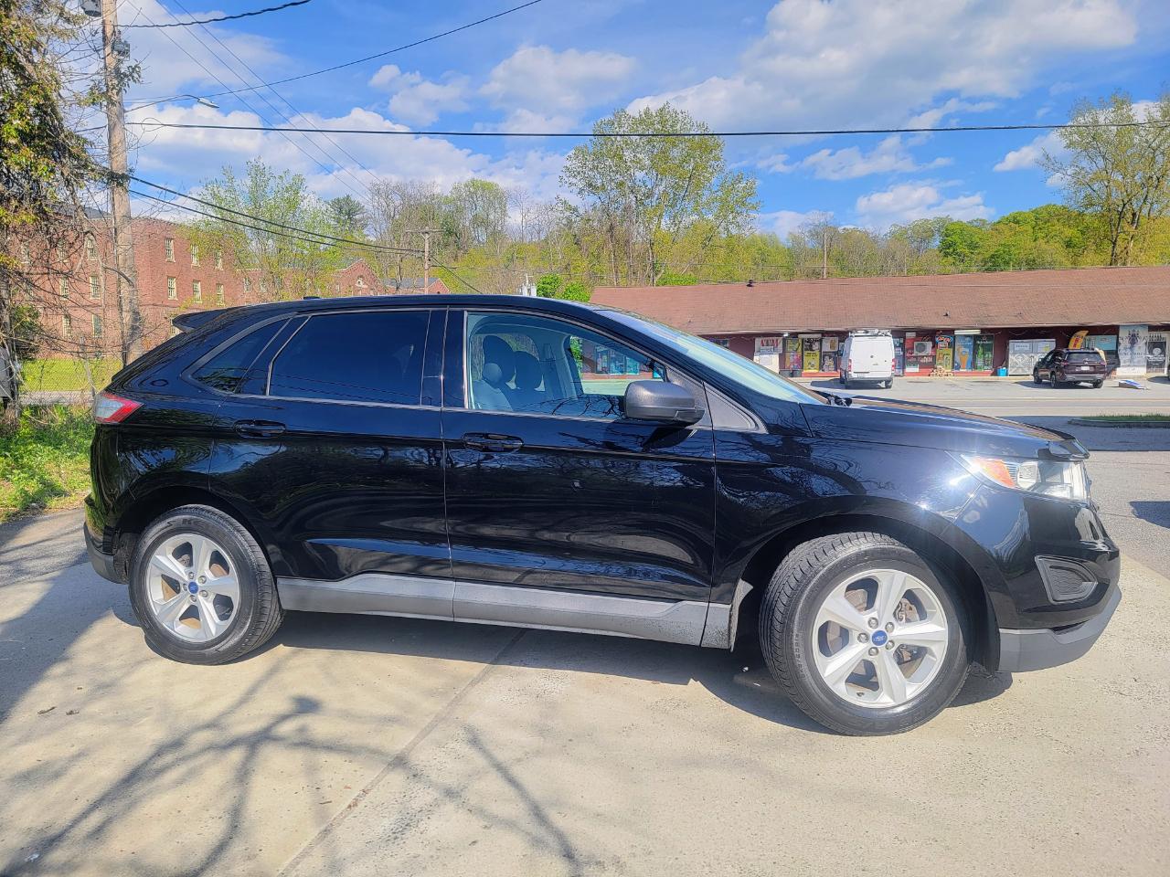 Ford Edge SE FWD 2017