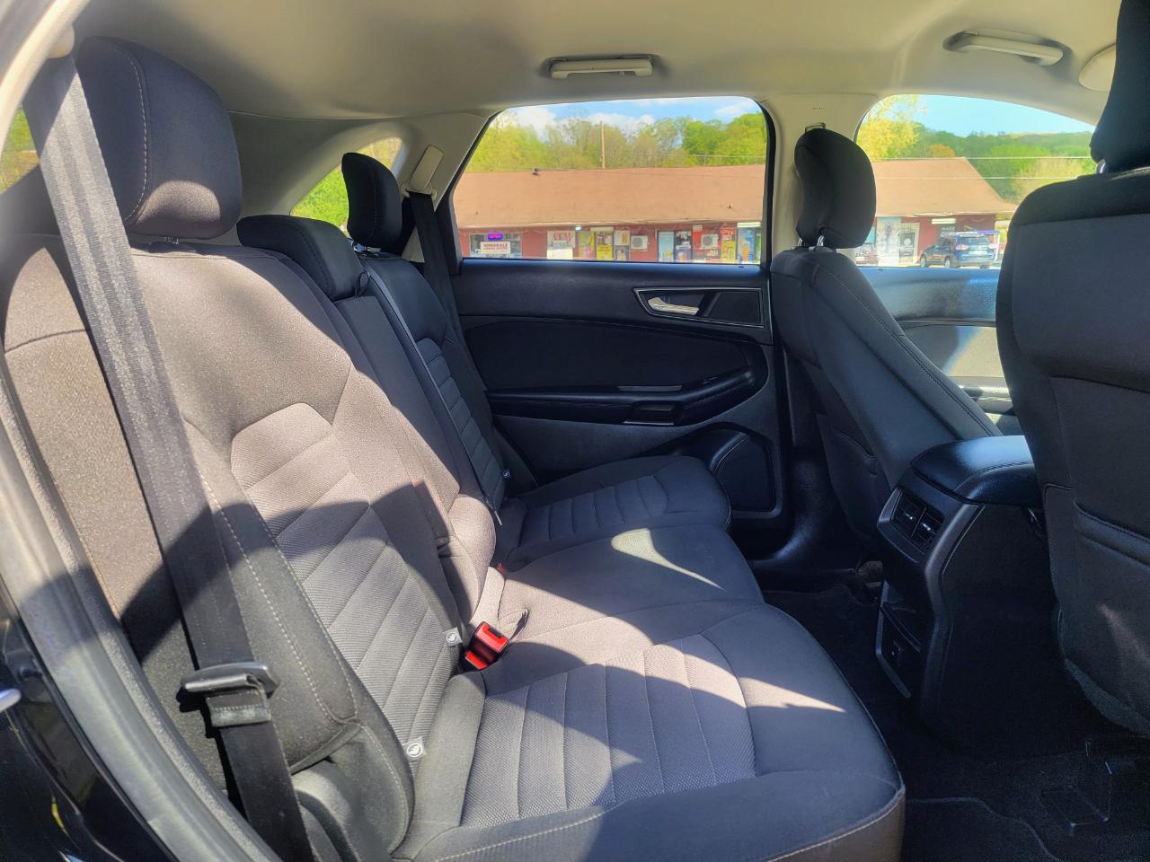 Ford Edge SE FWD 2017