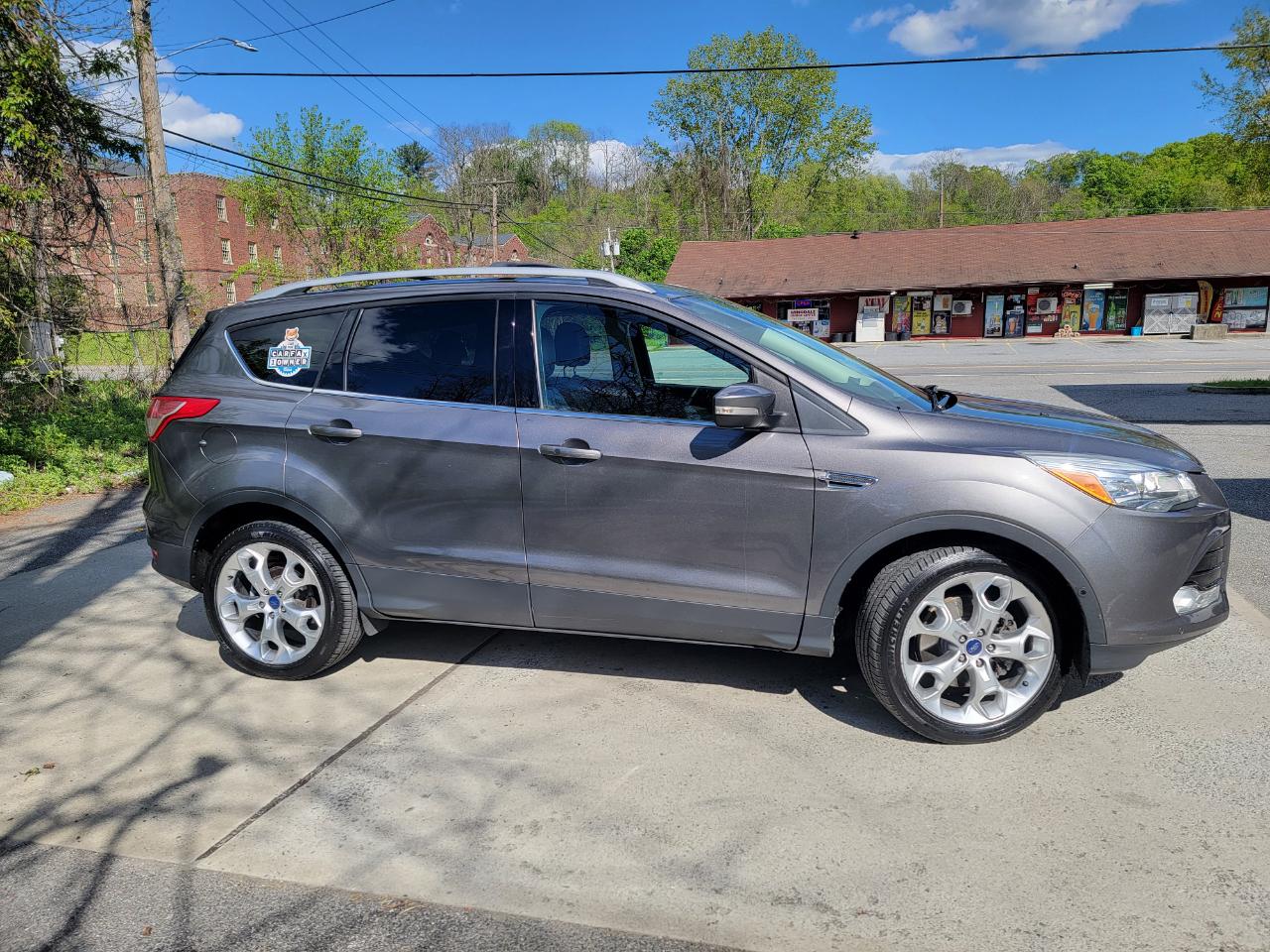 Ford Escape Titanium 4WD 2013