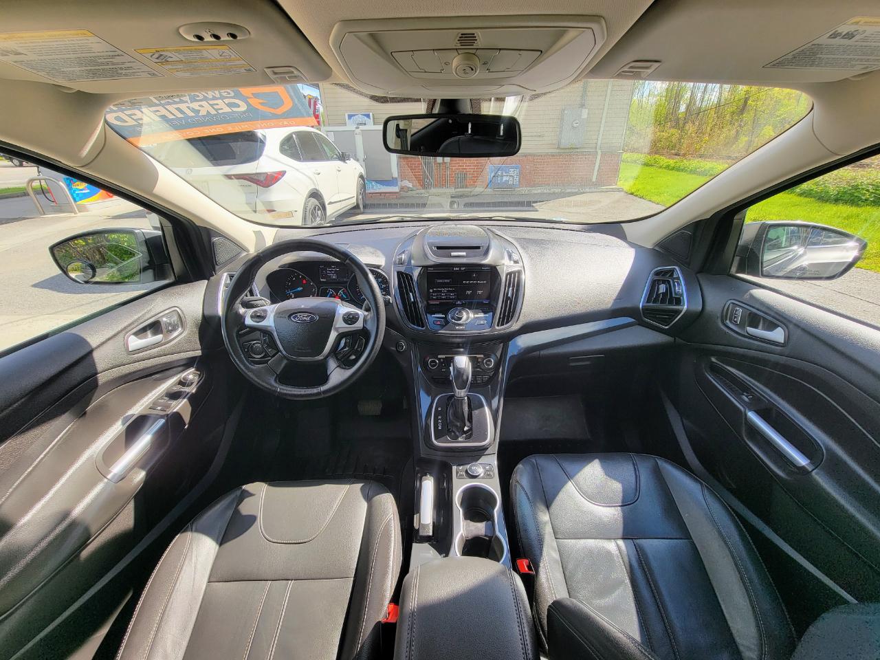 Ford Escape Titanium 4WD 2013